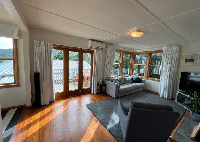  at 7  Montgomery Avenue, Karori, Wellington, Wellington