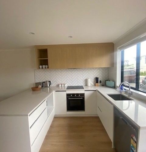  at 31 Normandy Place, Henderson, Waitakere City, Auckland