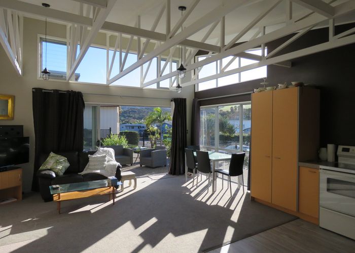  at 1 Fairwinds Place, Hihi