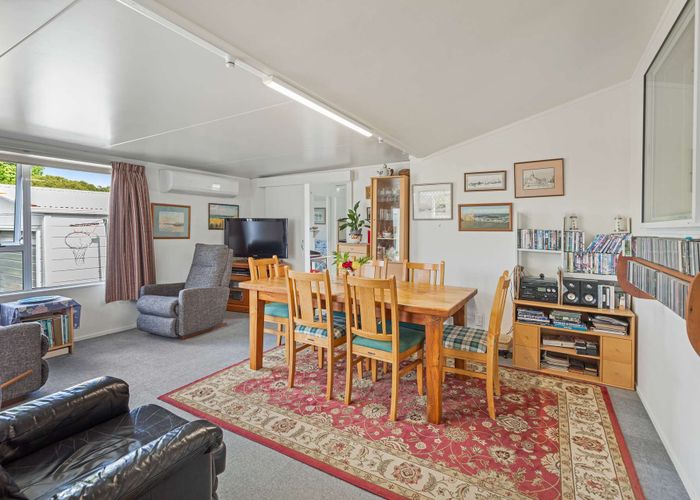  at 8 Paraekaretu Street, Hunterville, Rangitikei, Manawatu / Whanganui
