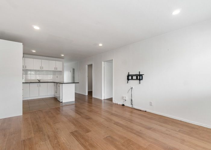  at 3/76 Riversdale Road, Avondale, Auckland City, Auckland