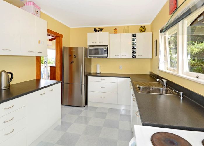  at 105 Mountbatten Avenue, Hillcrest, North Shore City, Auckland