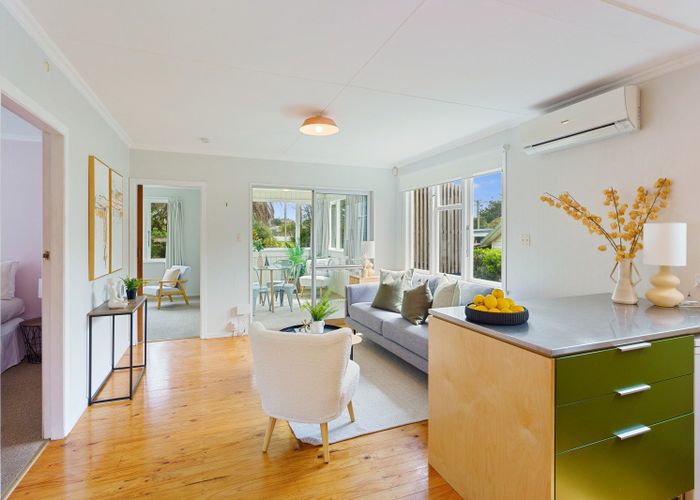  at 8 The Avenue, Otaki Beach, Kapiti Coast, Wellington