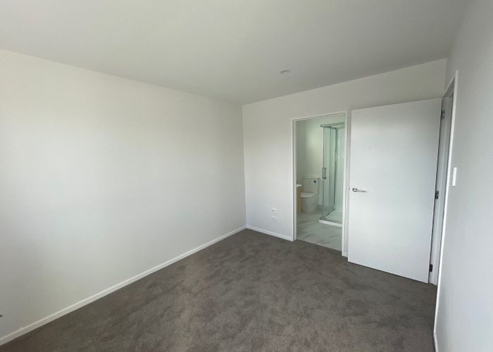  at 2/48 McLean Avenue, Papatoetoe, Manukau City, Auckland