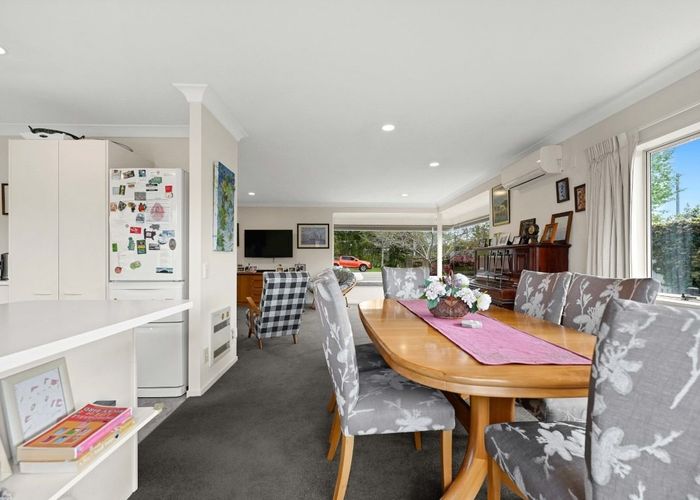  at 592 River Road, Fairfield, Hamilton