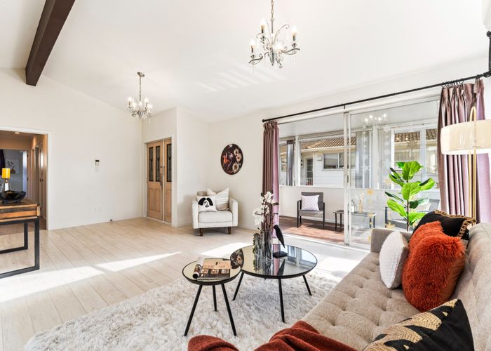  at 1/58 Cockayne Crescent, Sunnynook, Auckland