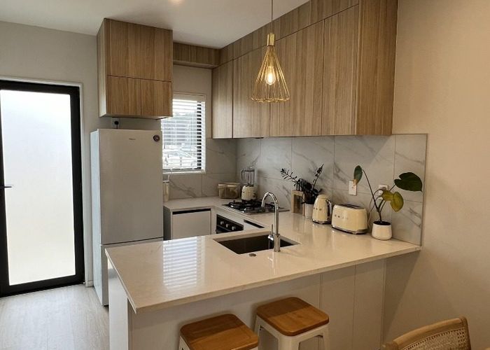  at 11 Treeline Lane, Flat Bush, Manukau City, Auckland