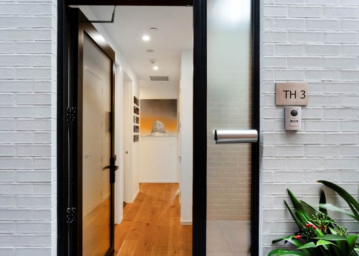  at 3/2 Turakina Street, Grey Lynn, Auckland