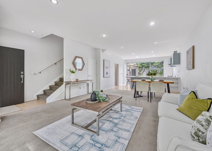  at 32 Kauri Drive, Takanini, Auckland