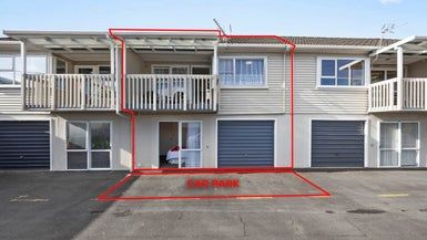  at 5D Rosebank Road, Avondale, Auckland