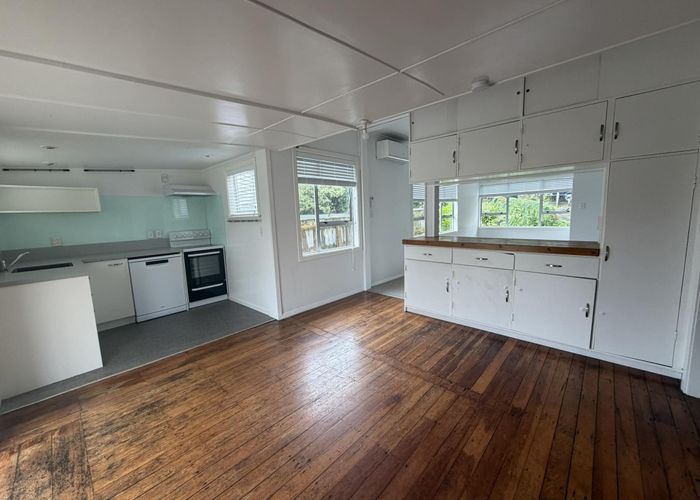  at 27A Paremata Crescent, Paremata, Porirua, Wellington