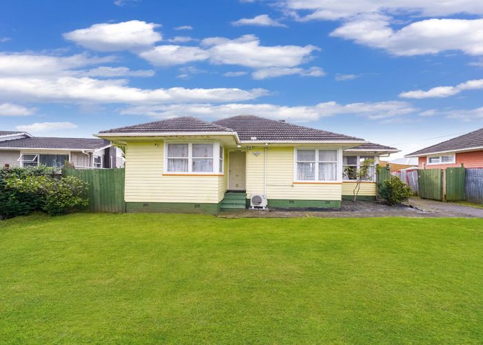  at 33 Haddon Street, Mangere East, Auckland