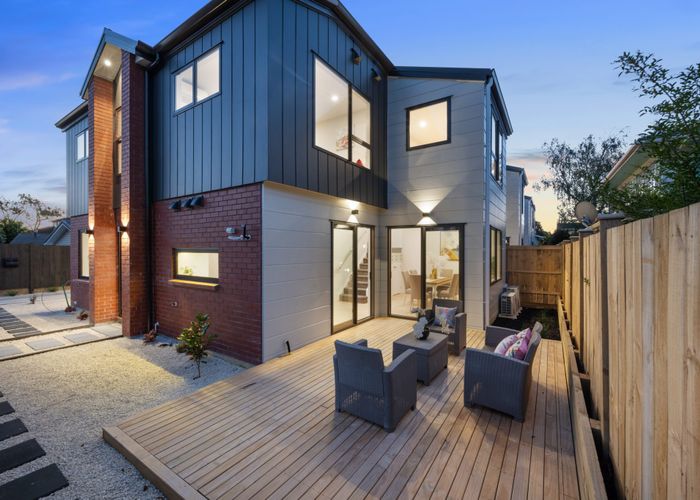  at 10 Baringa Place, Botany Downs, Manukau City, Auckland