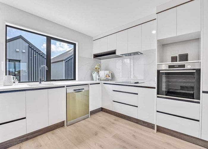  at Lot 7, 25 Taikata Road, Te Atatu Peninsula, Waitakere City, Auckland