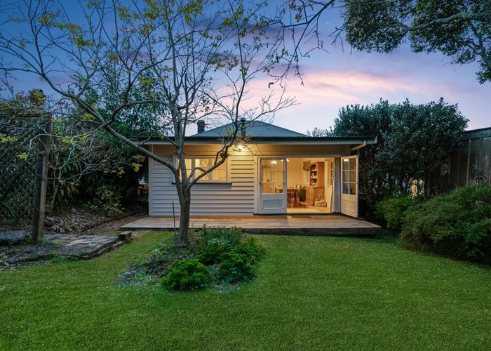  at 23 Mountain View Road, Morningside, Auckland