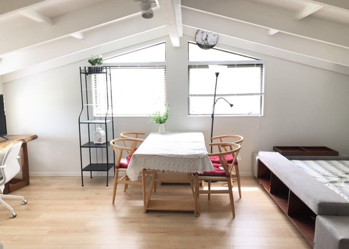  at 32 Hobson Road, Lucas Heights, Auckland