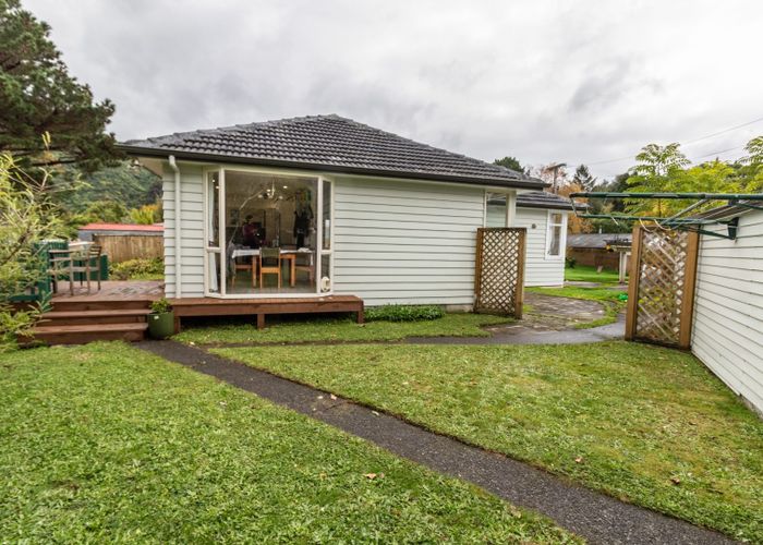  at 18 Whangakoko Grove, Birchville, Upper Hutt, Wellington