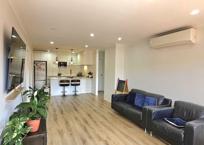  at 41 James Street, Mangere East, Manukau City, Auckland