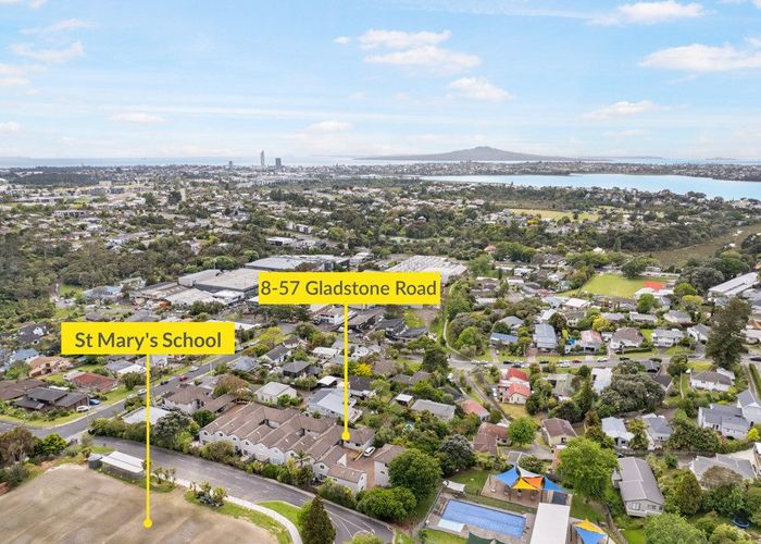  at 8/57 Gladstone Road, Northcote, Auckland