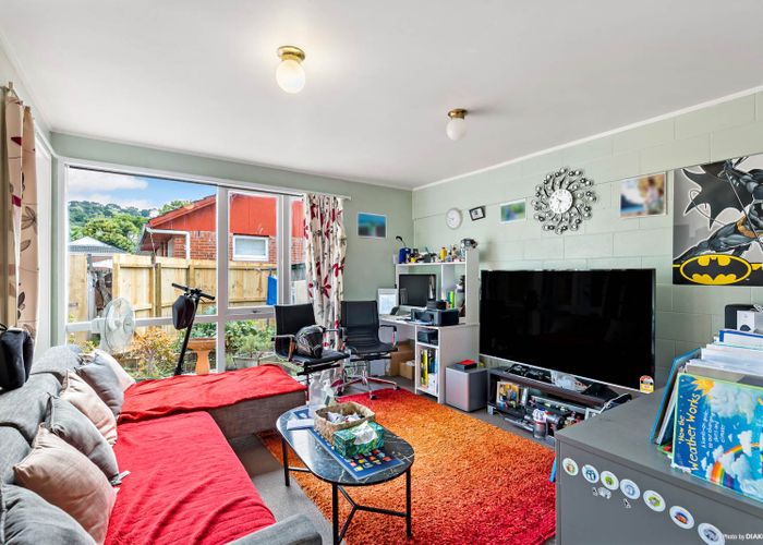  at 5/92 Owairaka Avenue, Owairaka, Auckland