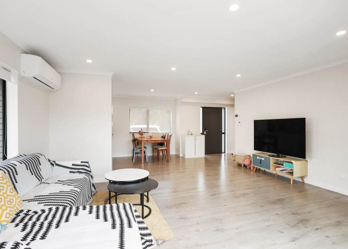  at 1A Coletta Lane, Te Atatu South, Waitakere City, Auckland