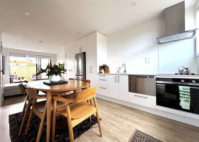  at 10/43 Ruawai Road, Mount Wellington, Auckland