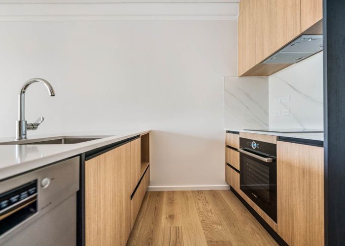 at 211/8 Meadowbank Road, Meadowbank, Auckland City, Auckland