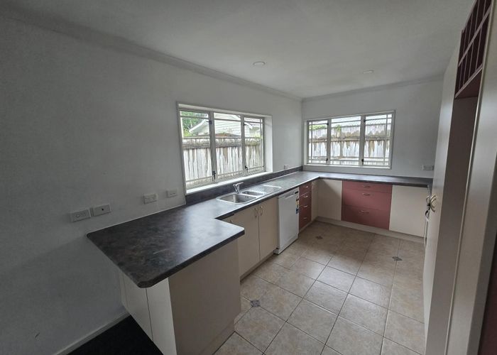  at 31a Heretaunga Square, Silverstream, Upper Hutt, Wellington