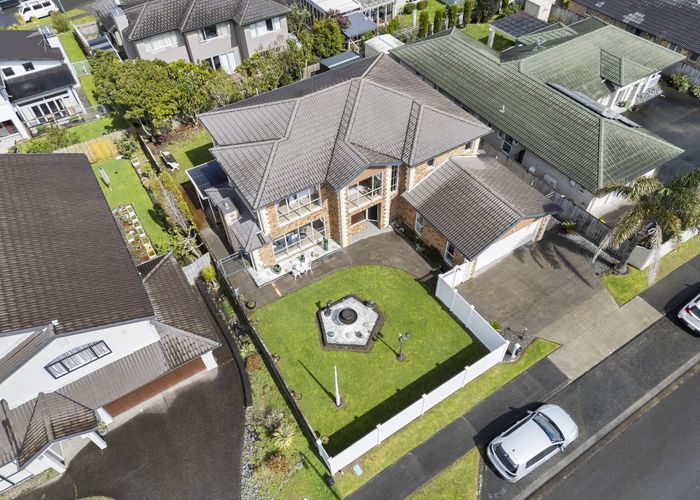  at 6 Corricvale Way, Northcross, Auckland