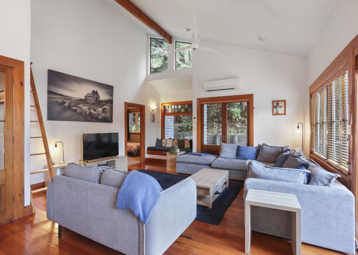  at 47 Rimu Road, Oratia, Auckland