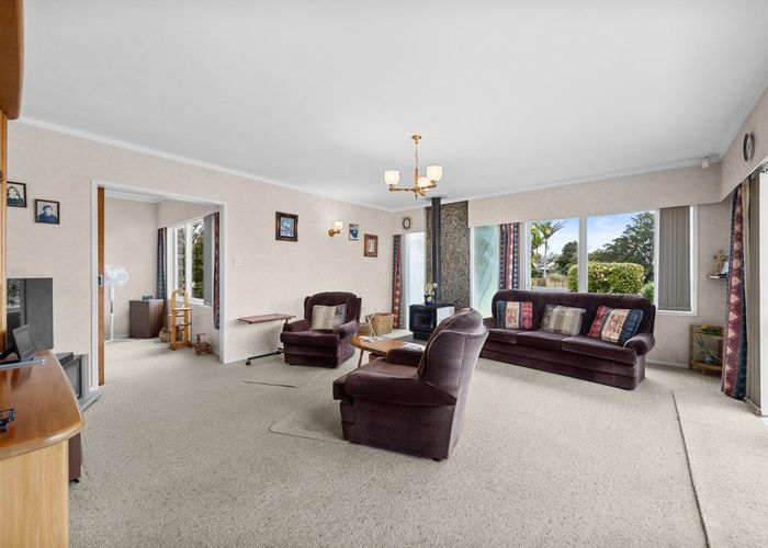  at 80 Botany Road, Botany Downs, Manukau City, Auckland