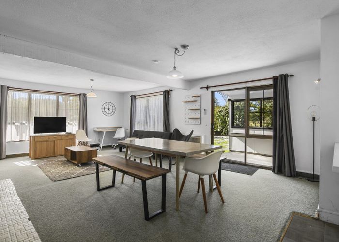  at 2073 Takaka-Collingwood Highway, Collingwood