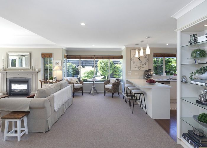  at 10 Willowview Drive, Redwood, Christchurch
