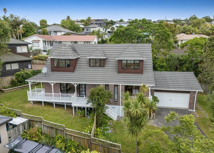 at 9 St Lucia Place, Unsworth Heights, Auckland