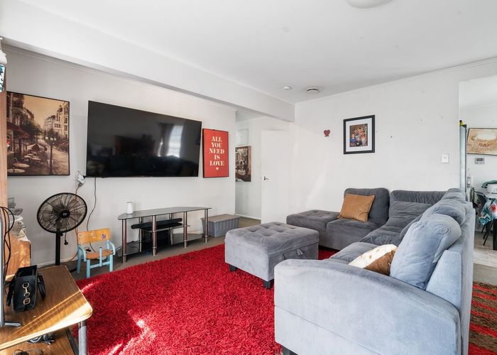  at 8A Lomas Place, Manurewa, Manukau City, Auckland