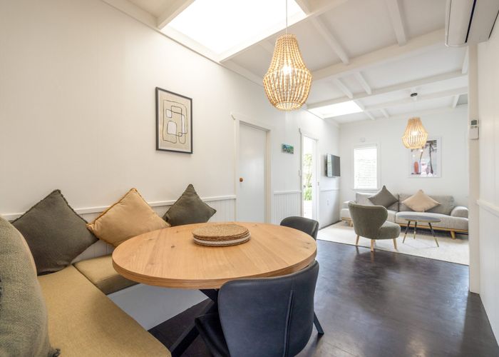  at 7 Surfdale Road, Surfdale, Waiheke Island