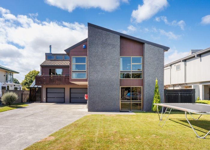  at 20 Opawa Place, Terrace End, Palmerston North