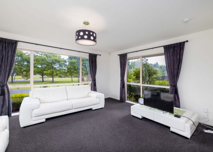  at 6 Titirangi Crescent, Parklands, Christchurch