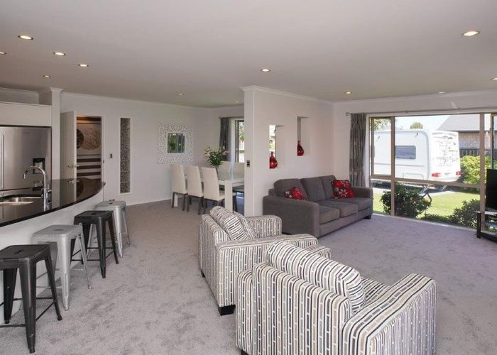  at 10 Tawa Place, Parklands, Christchurch