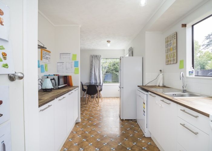  at 43 Chatsworth Place, Highbury, Palmerston North