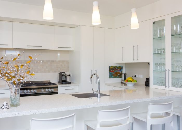  at 7A Royal Heights, Glen Avon, New Plymouth