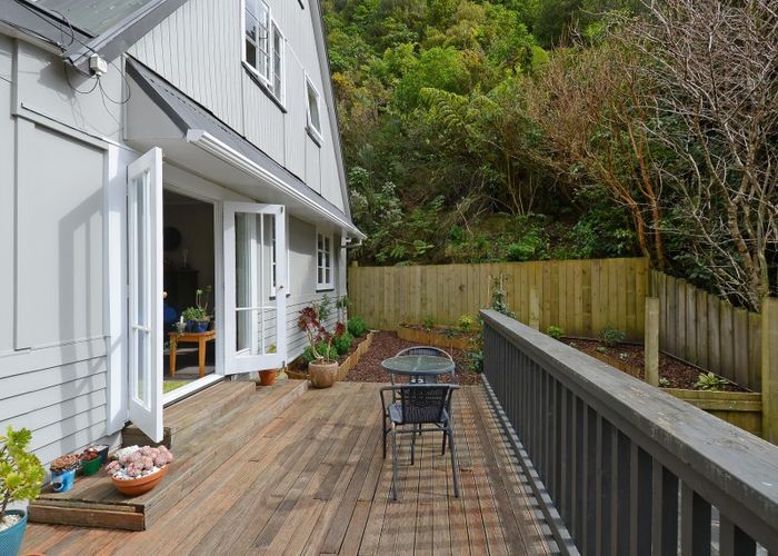 at 128 Pinehaven Road, Pinehaven, Upper Hutt