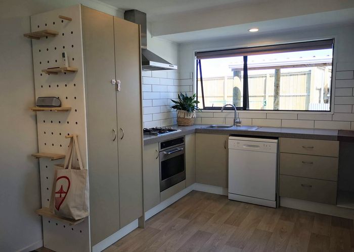  at 2/471 Wairakei Road, Burnside, Christchurch