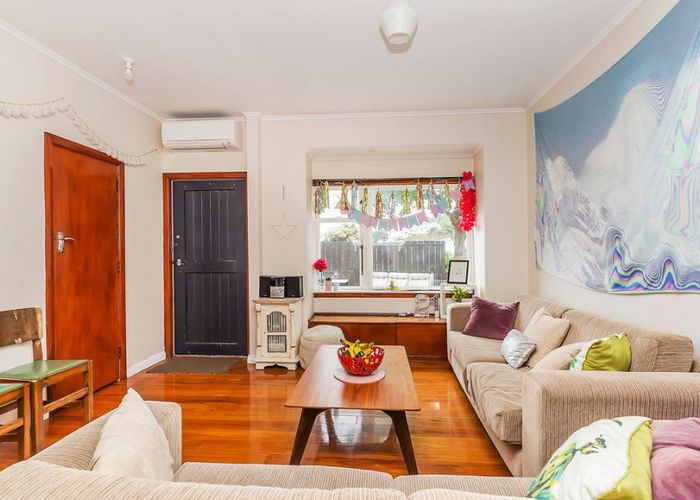  at 77 Pirie Street, Mount Victoria, Wellington