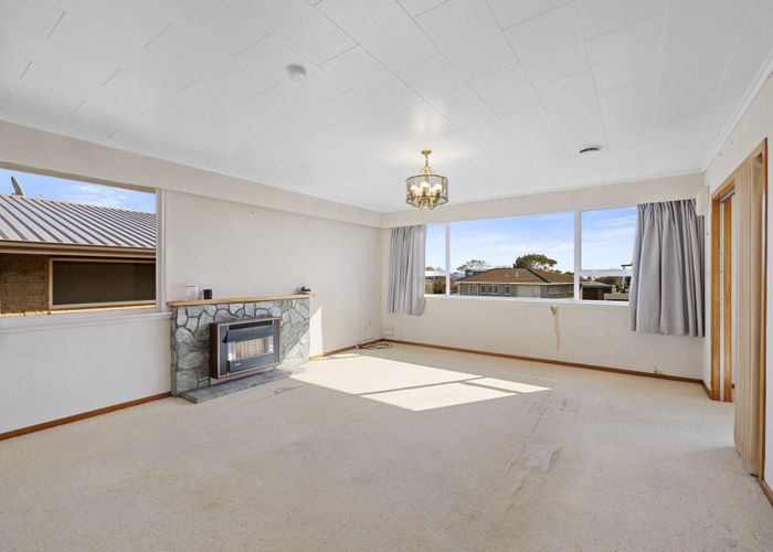  at 11 Cumberland Street, Merrilands, New Plymouth, Taranaki