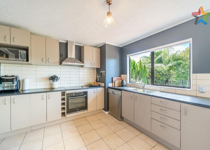  at 263 Major Drive, Kelson, Lower Hutt