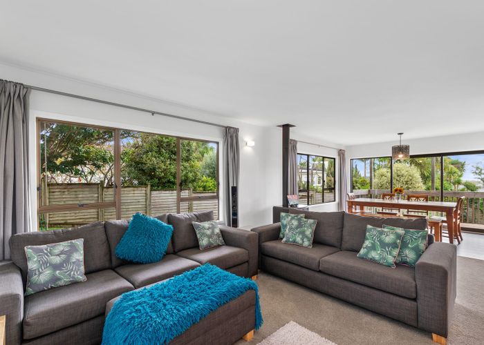  at 14A West Lynn Road, Titirangi, Auckland