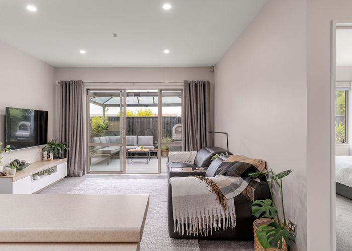  at 16 Streamside Court, Woolston, Christchurch