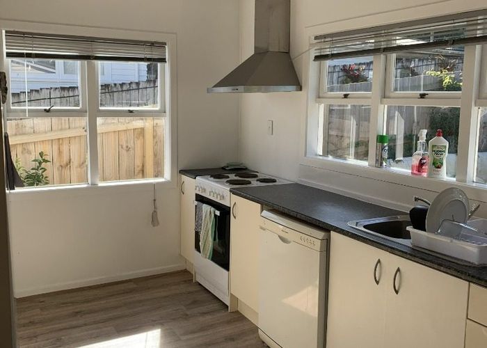  at 3B Elliott Ave, Glenfield, North Shore City, Auckland