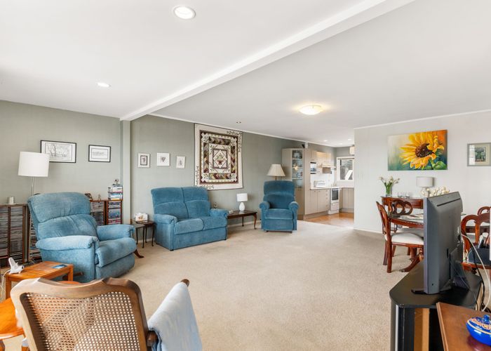  at 2/14B Penney Avenue, Mount Roskill, Auckland